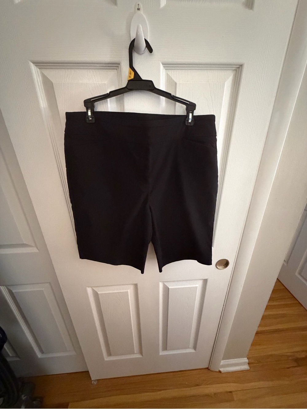 Hilary Radley Black Fitted Active Bermuda Shorts